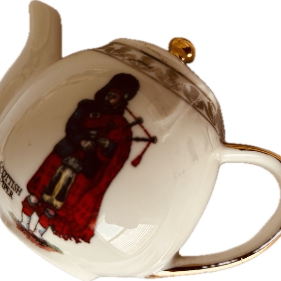 Vintage Scotland Ceramics Gold Rimmed Miniature Porcelain Tea Pot 3" with Lid - Picture 1 of 5